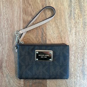 MICHAEL KORS Wrislet Card Holder